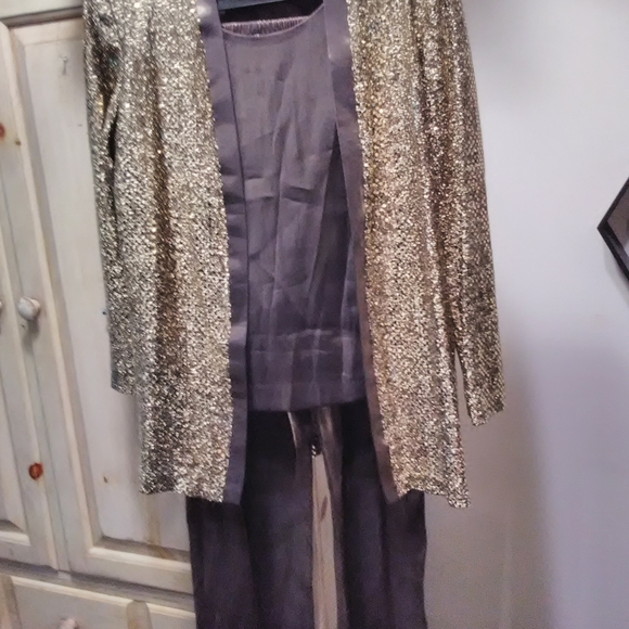 R & M Richards - Picture 3 of 7